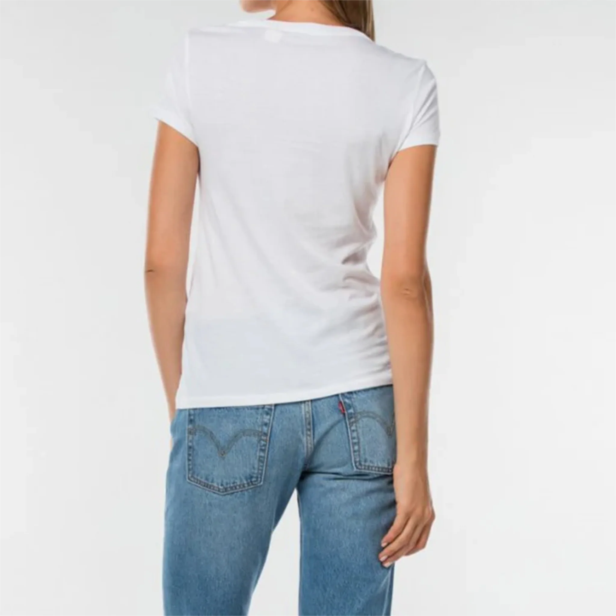 Levi's Slim Fit Red Logo Short Sleeve Shirt - Image 3